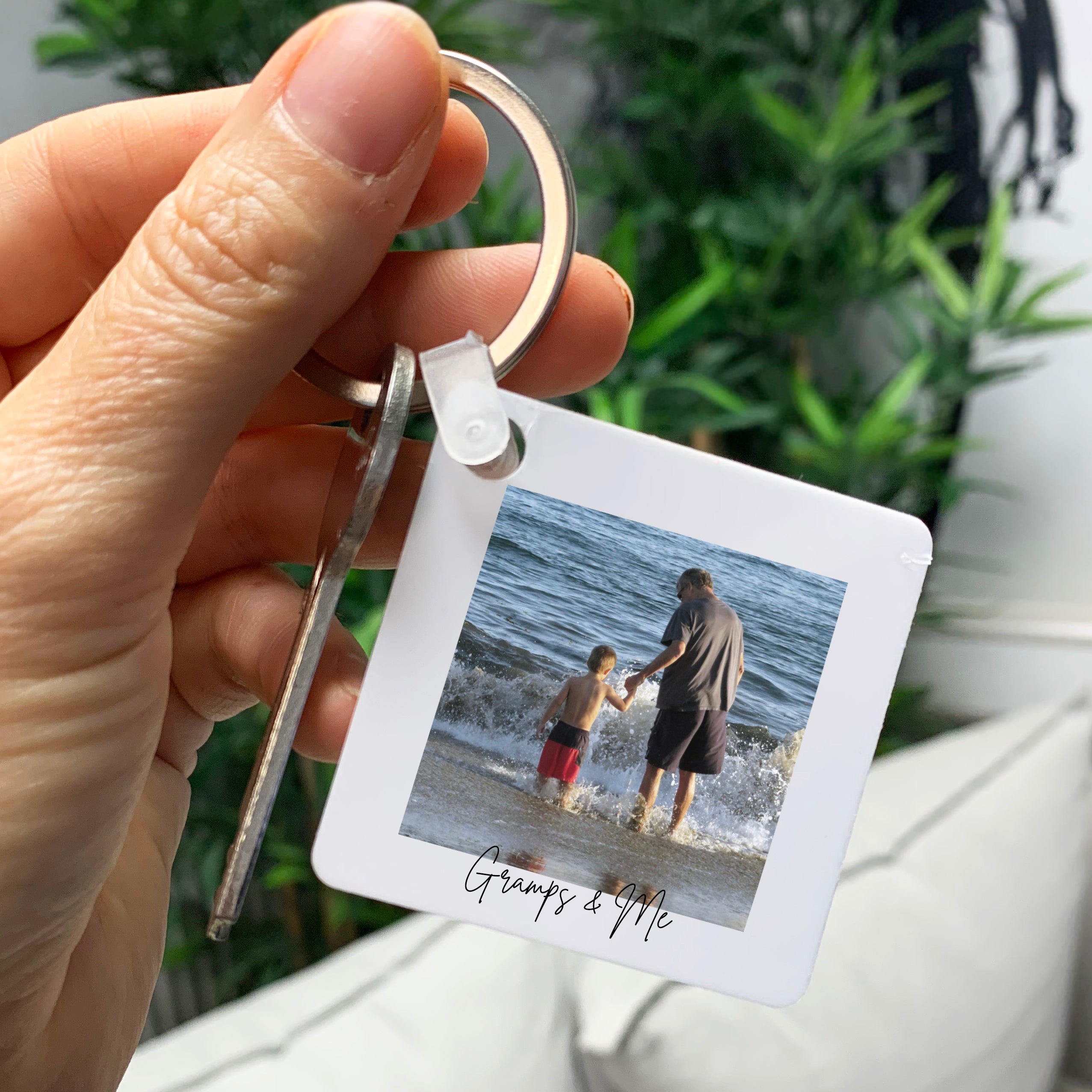 Personalised Photo Keyring – PerfectPersonalisedGifts