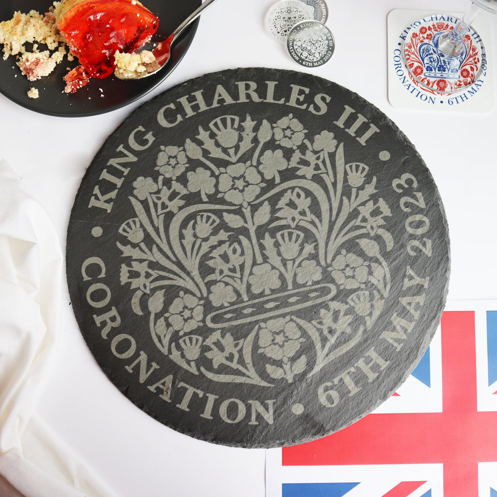kings coronation cakeplate slate cake plate engraved with emblem for kings coronation