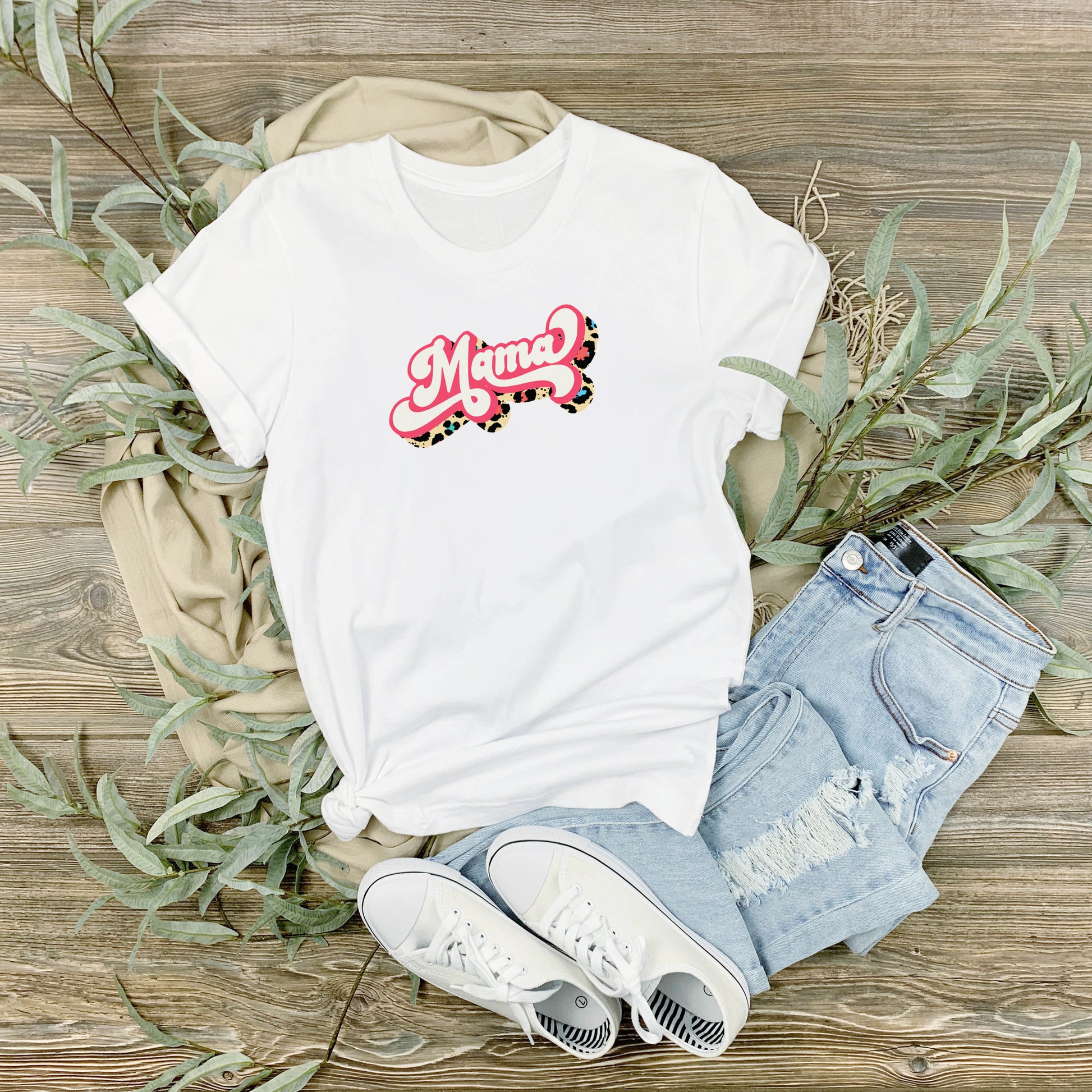Organic cotton t shirt with Mama design paired with jeans and pumps for casual look