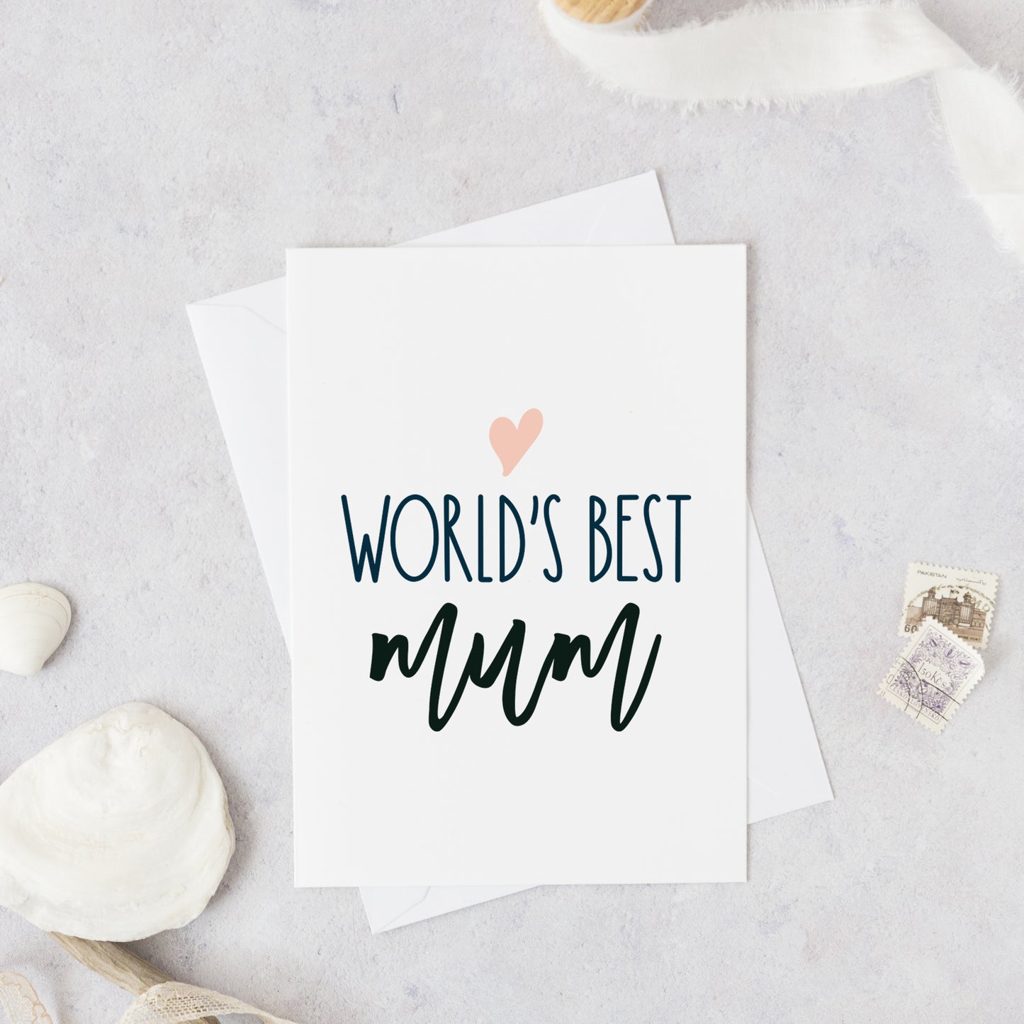 worlds best mum design with pink heart and writing mothers day card